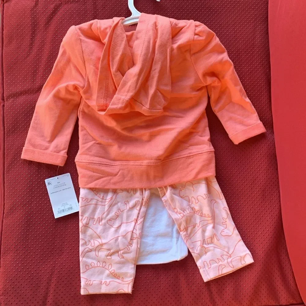 Take 50% OFF- Carters Girls 3pcs Set, Size-6M